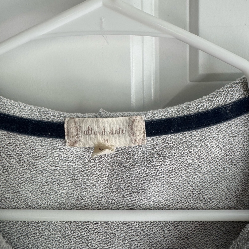 Hoodie - Picture 3 of 6